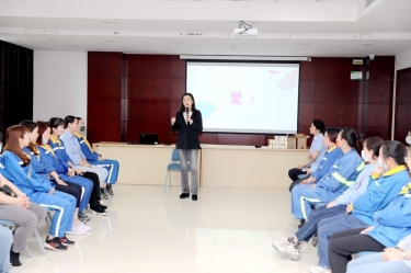以爱为线，以懂为梁 | 888集团电子游戏纸业发展“与青春期孩子的沟通——懂是爱的前提”互动沙龙活动
